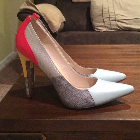NWOT Multi color high heels - Picture 2 of 3
